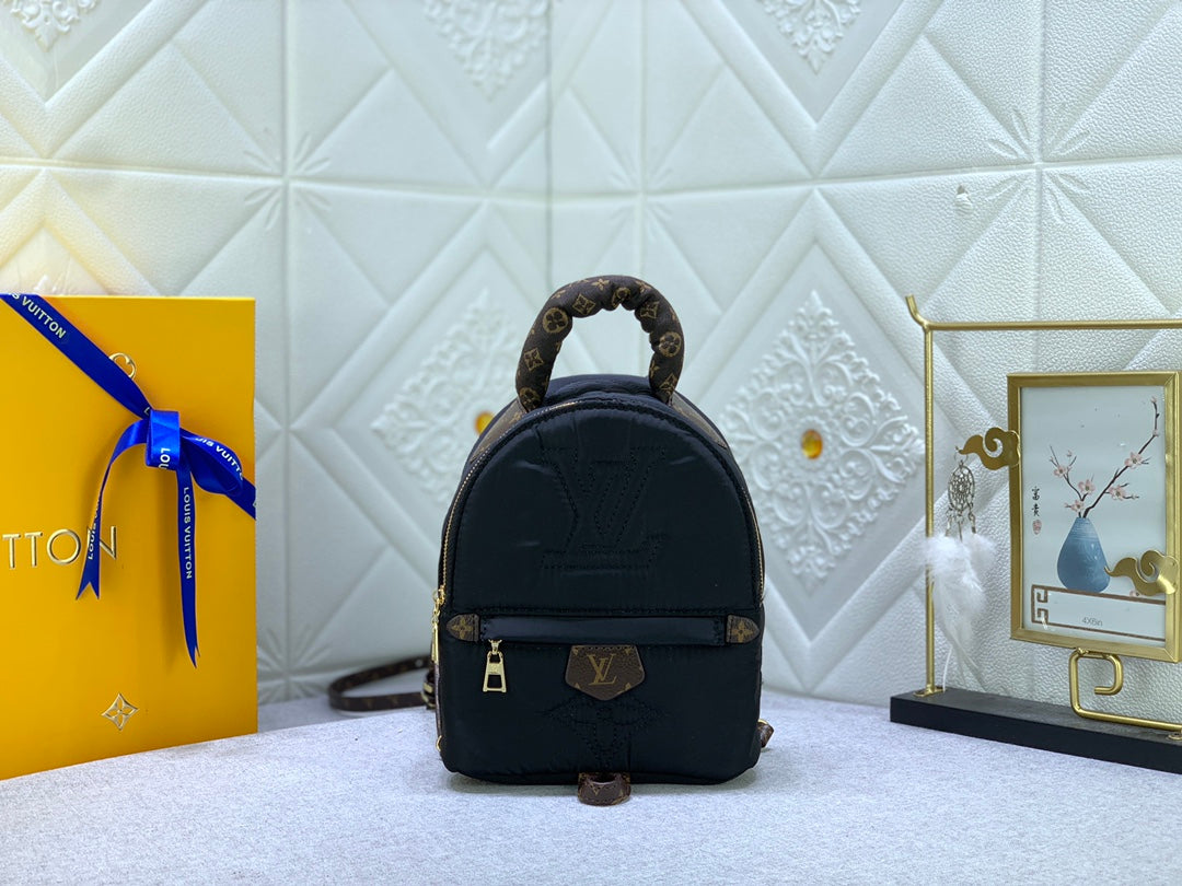 EN - New 1:1 rep Bag LUV 641