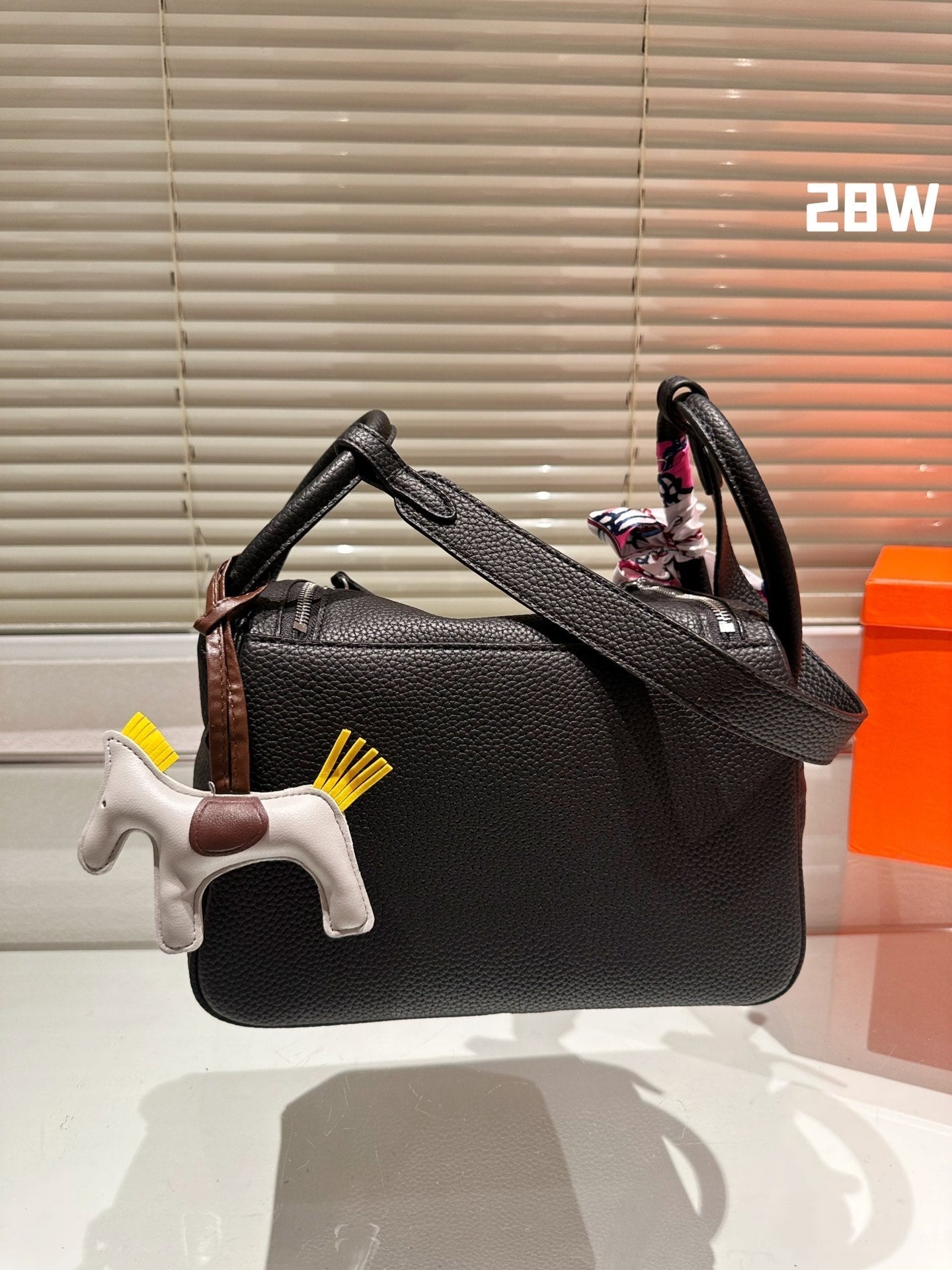 EN - New 1:1 rep  Bags HM 137