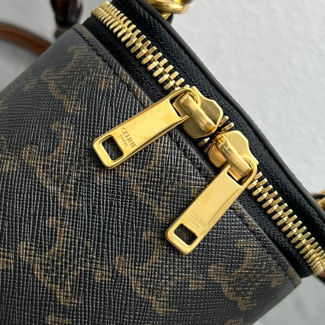Top Quality Mini Vanity Case In Triomphe Canvas Tan For Women 4in/9cm 10J762CZ1.04LU