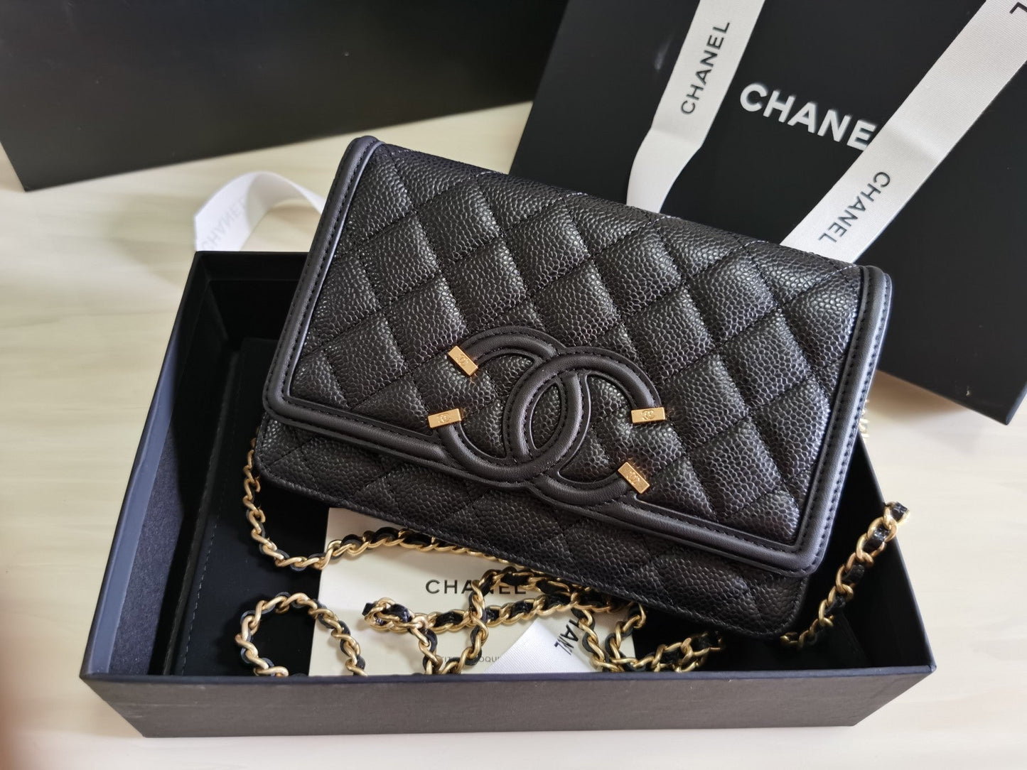 CHL CO-CO Woc Crossbody Bag 20cm Black