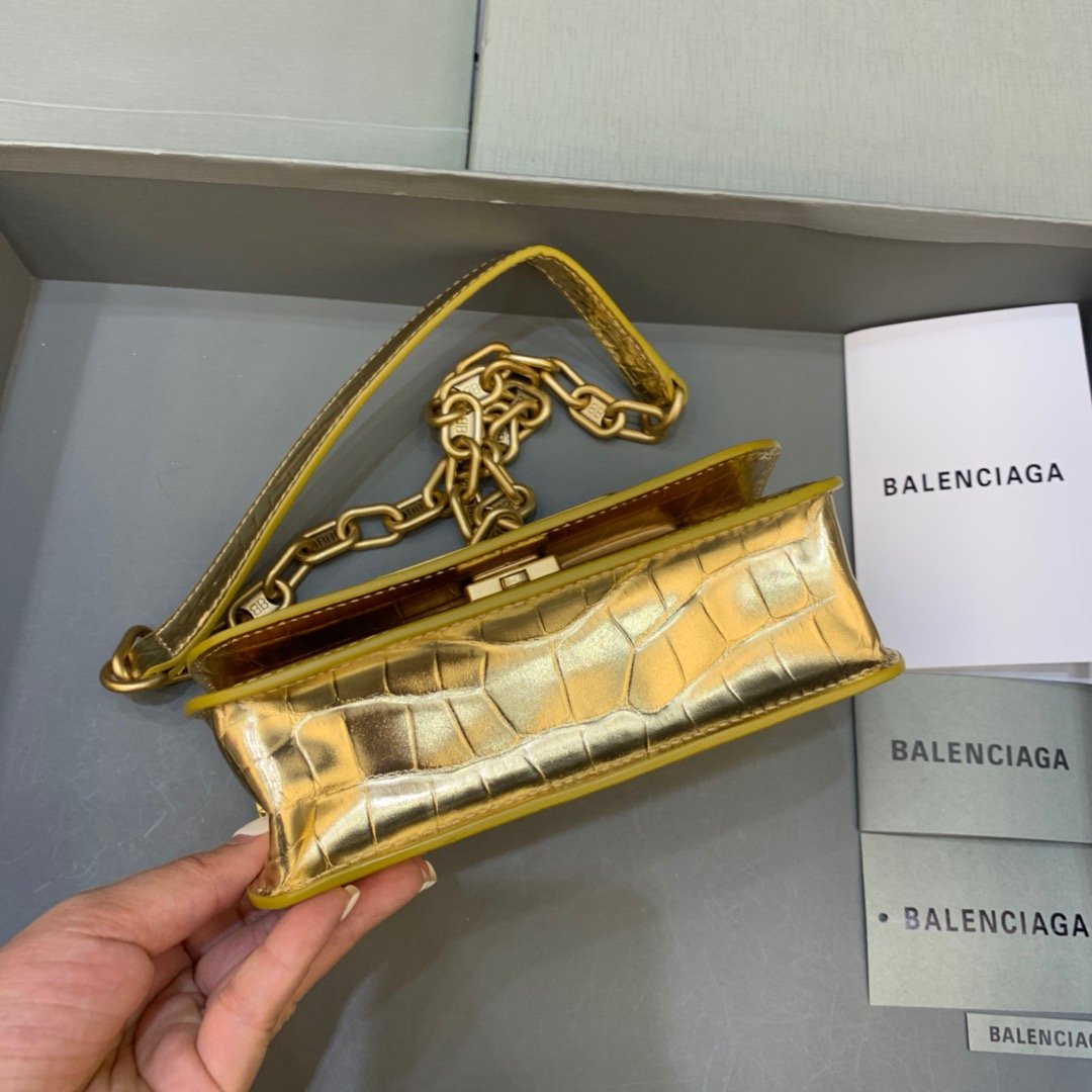 Top Quality Gossip Small On Chain Shoulder Bag Gold, For Women,  Bags 7.4in/19cm