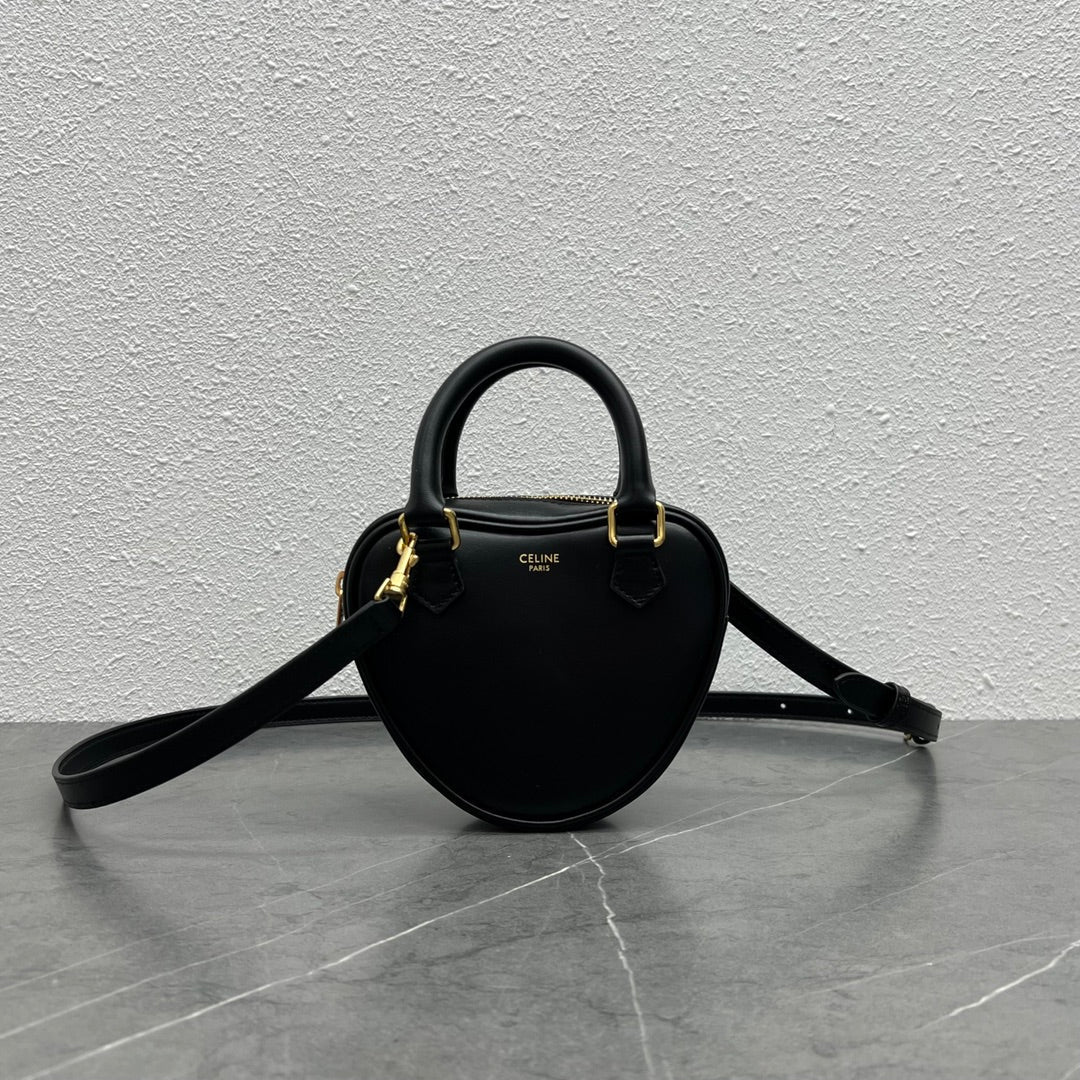Top Quality MeTop Qualityum Heart Bag Black For Women 6in/14.5cm 