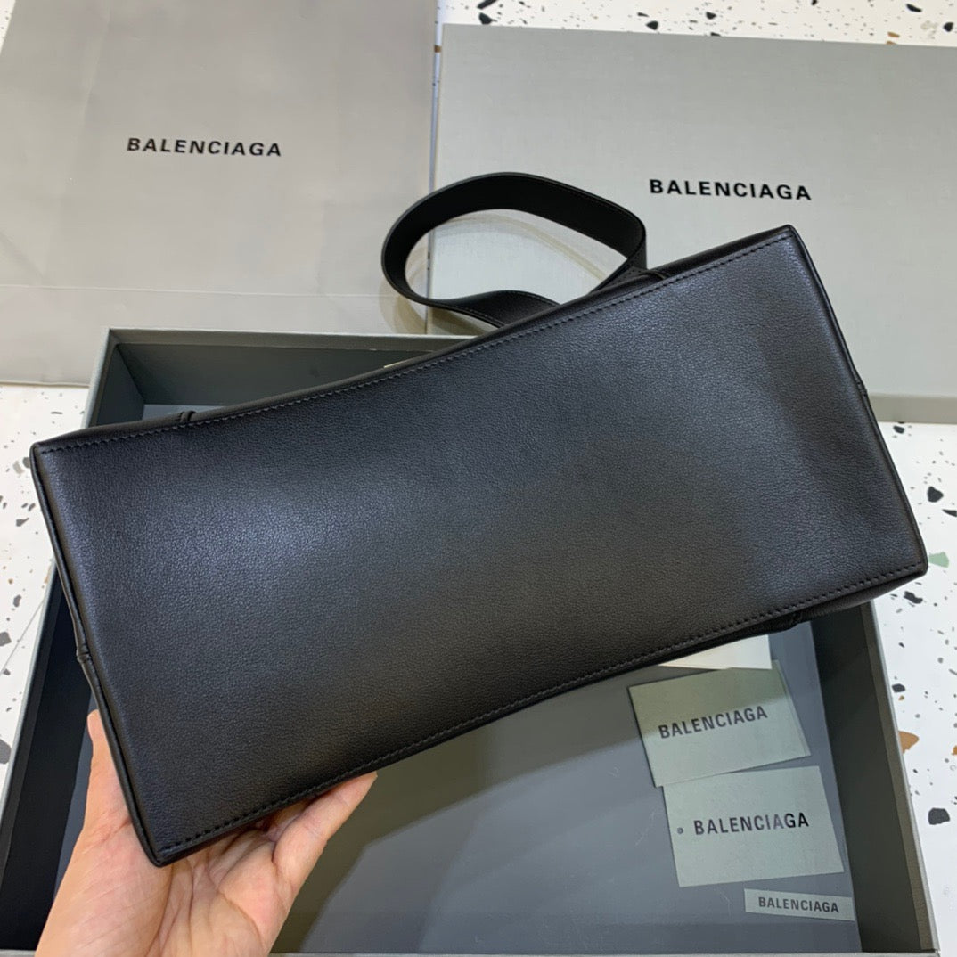 Top Quality Downtown MeTop Qualityum Shoulder Bag In Black, For Women,  Bags 12.6in/32cm