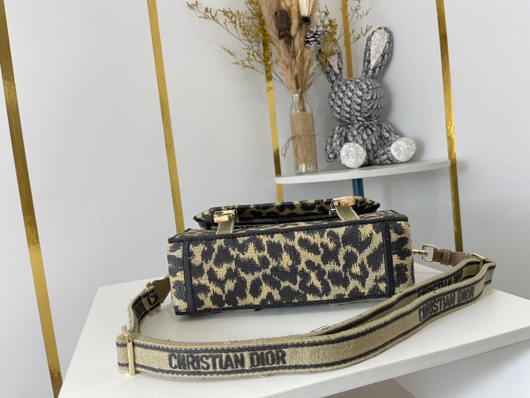 EN - New 1:1 rep Lux Bags DIR 335