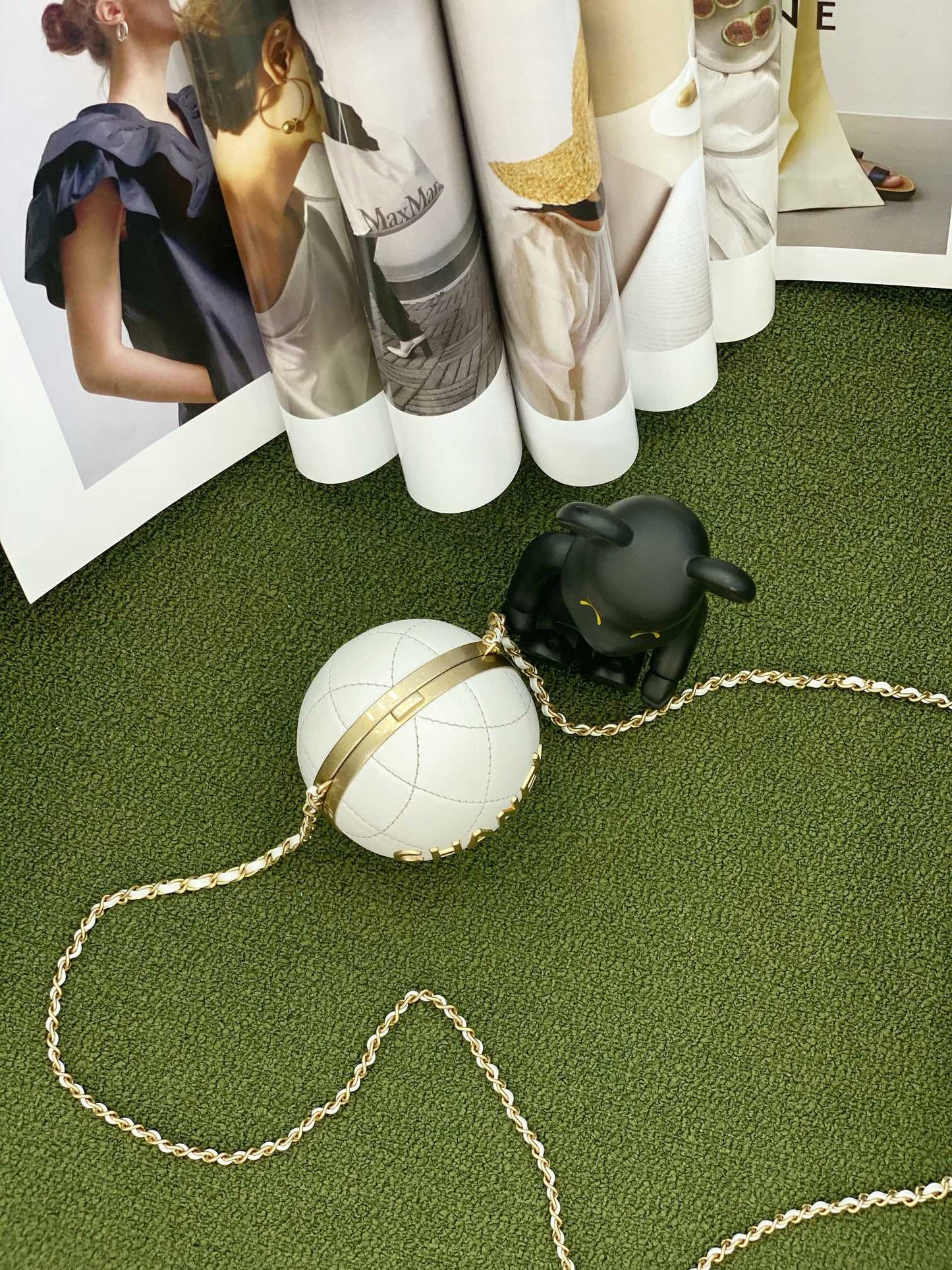 CHL Ball Bag White and Gold Chain Bag For Women 23.5cm/95in