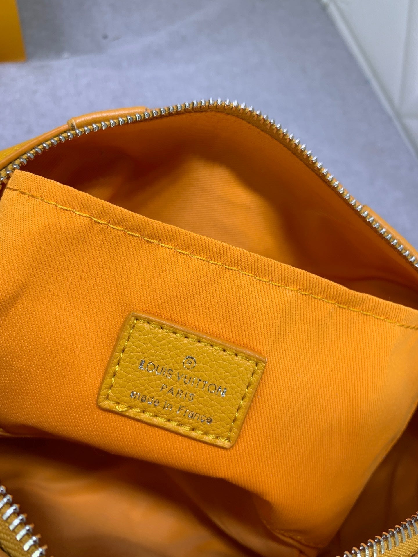 EN - New 1:1 rep  Bags LUV 680