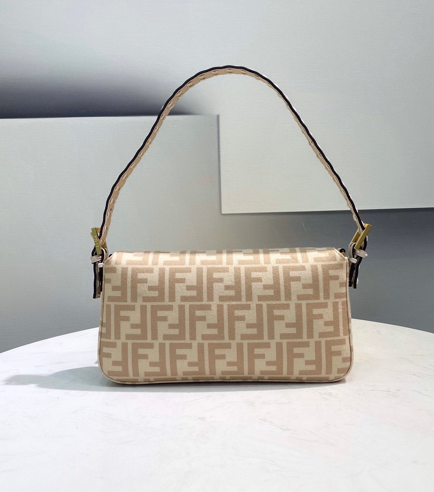 Top QualityTop Quality Baguette 1997 Wool Bag Beige For Women, Women’s Handbags, Shoulder Bags 10in/27cm FF 8BR792