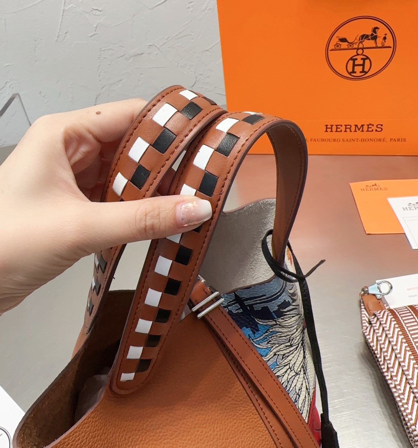 EN - New 1:1 rep  Bags HM 145