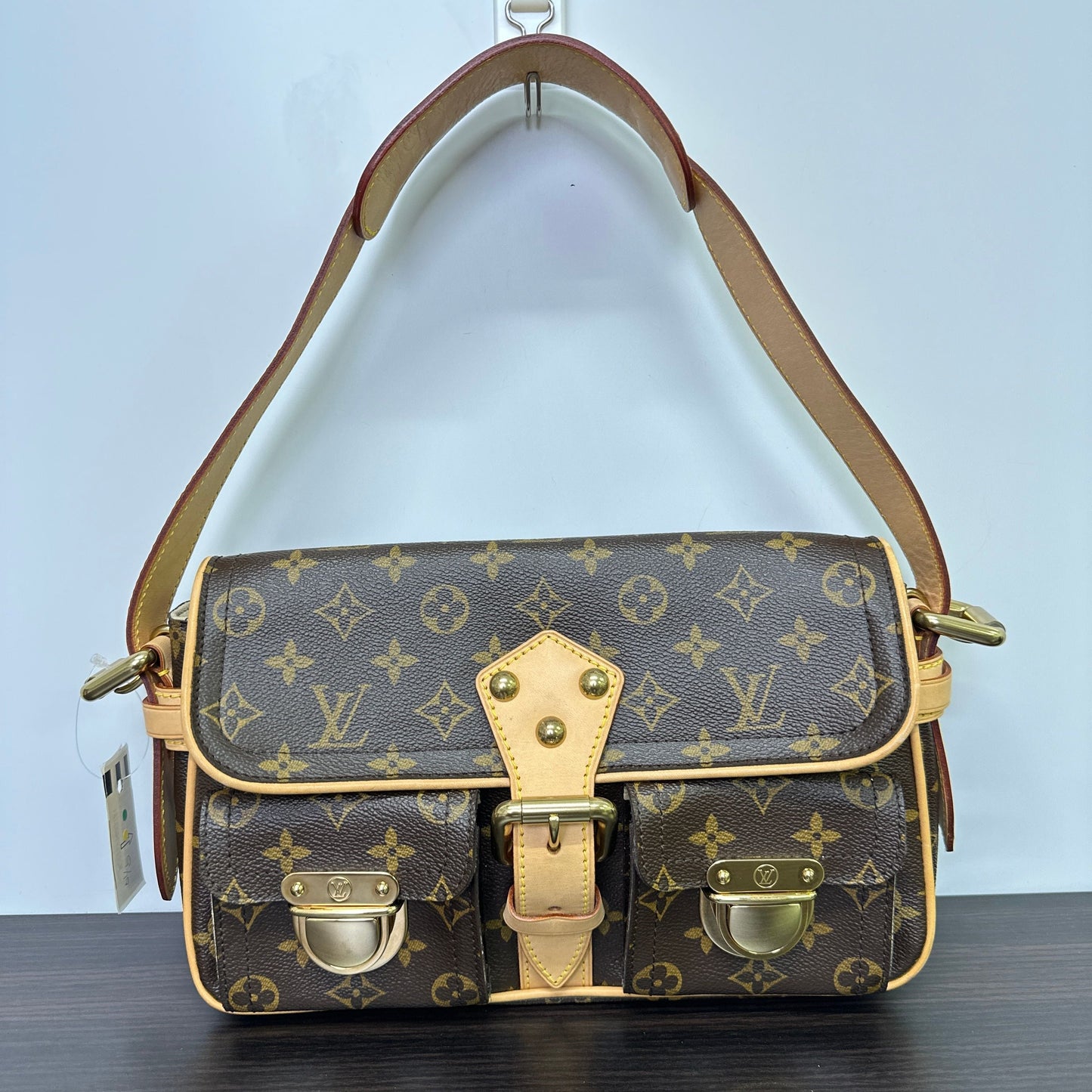 Louis Vuitton   Manhattan Monogram Shoulder bag Brown LB121587