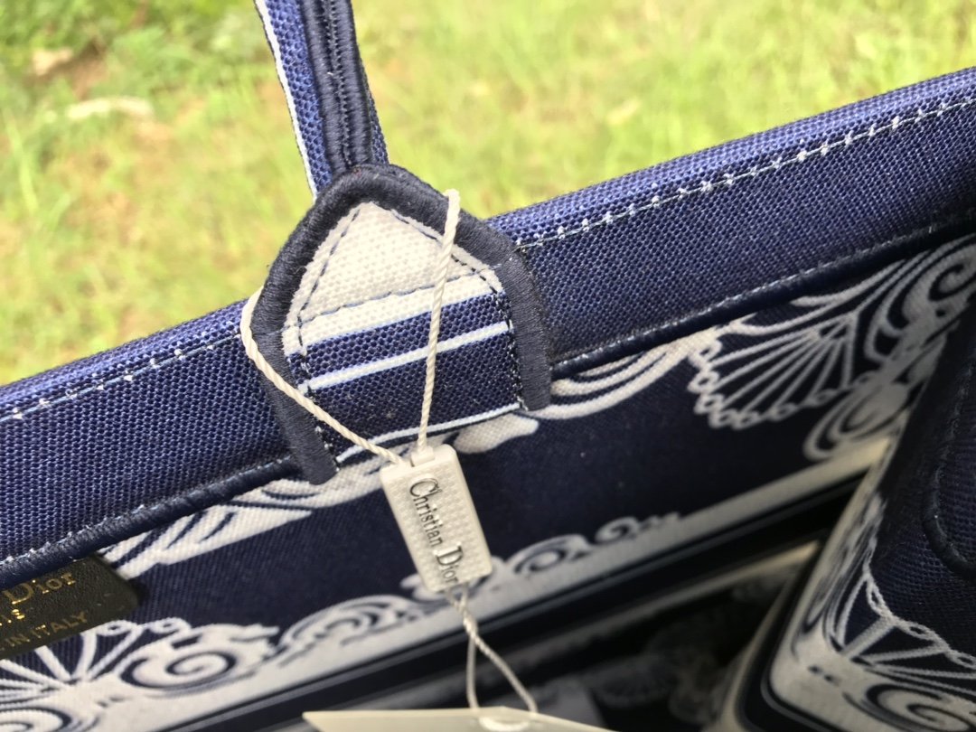 EN - New 1:1 rep  Bags DIR 257