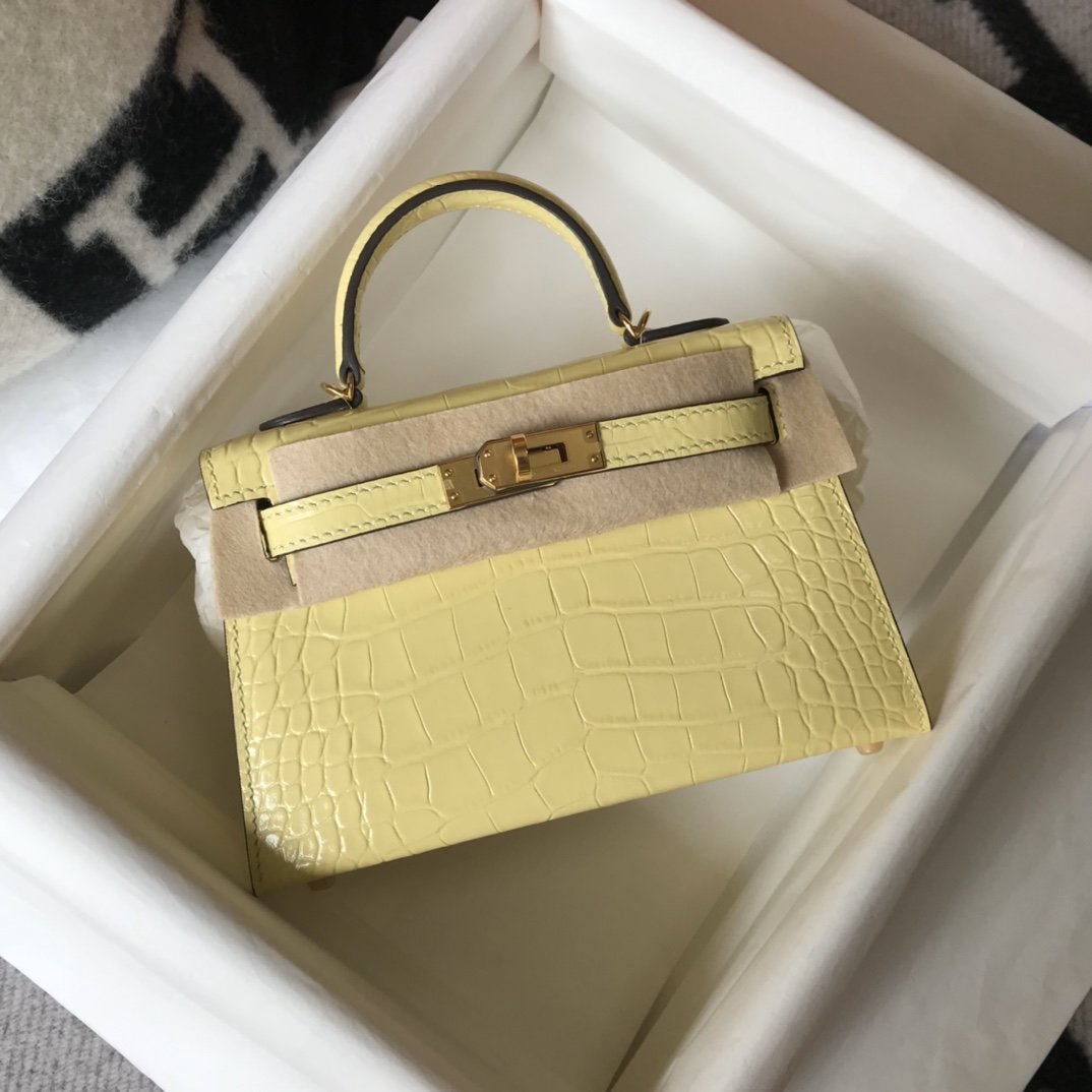 Top Quality Kelly Cream For Women Gold Toned Hardware 7.8in/20cm