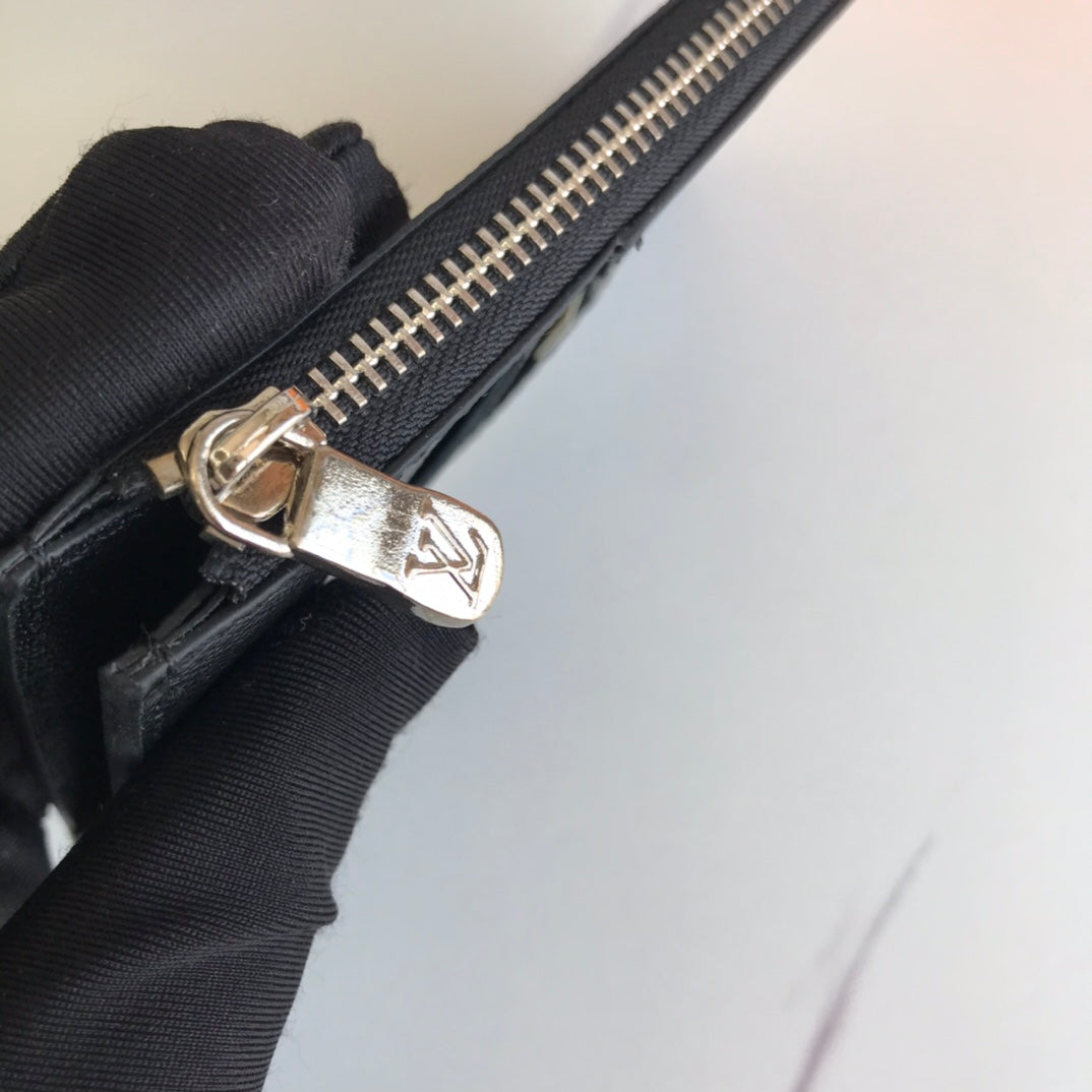 EN - New 1:1 rep  Wallet LUV 130