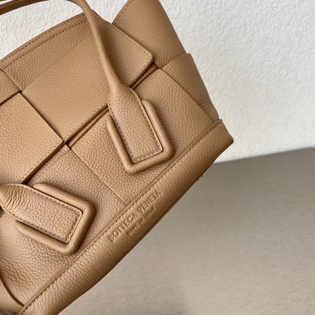 Top Quality Mini Arco Almond, For Women, Women’s Bags 11.4in/29cm 600606VMAP12714