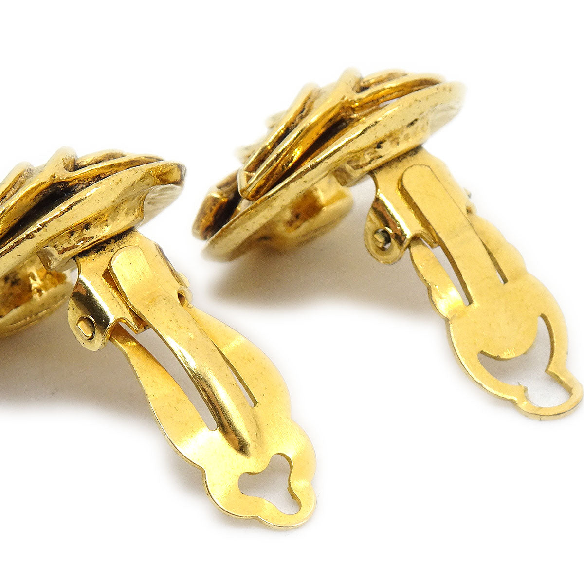 Chanel 1994 Button Earrings Gold Small