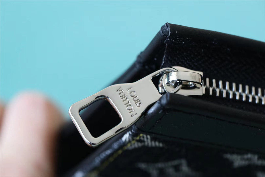 Top Quality Pochette Voyage MM Monogram Drip Black By Nigo For Pre-Spring, Travel Accessories 27cm Top Quality M45961