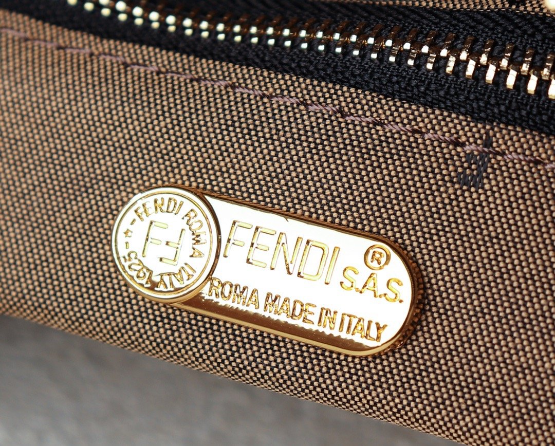 EN - New 1:1 rep  Bags FEI 100