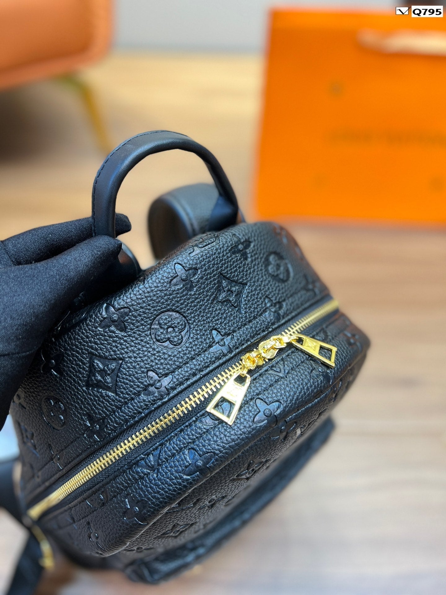 EN - New 1:1 rep Lux Bags LUV 535