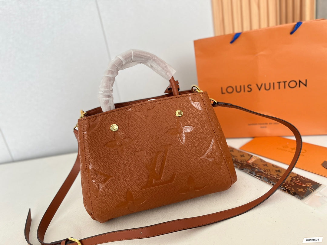 EN - New 1:1 rep Lux Bags LUV 527