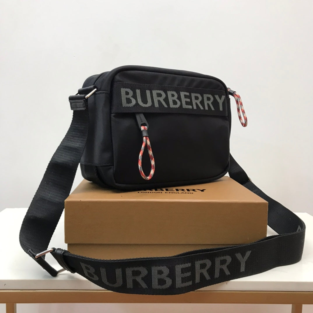 Top Quality Logo Detail Nylon Crossbody Bag Black For Men, Bags 8.7in/22cm