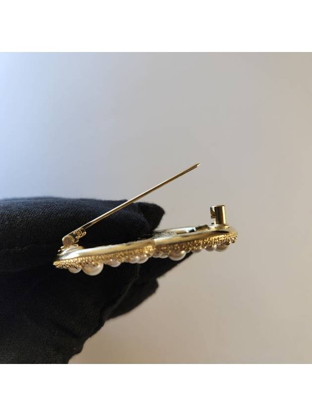 CC Logo Pearl Crystal Brooch Gold Chanel