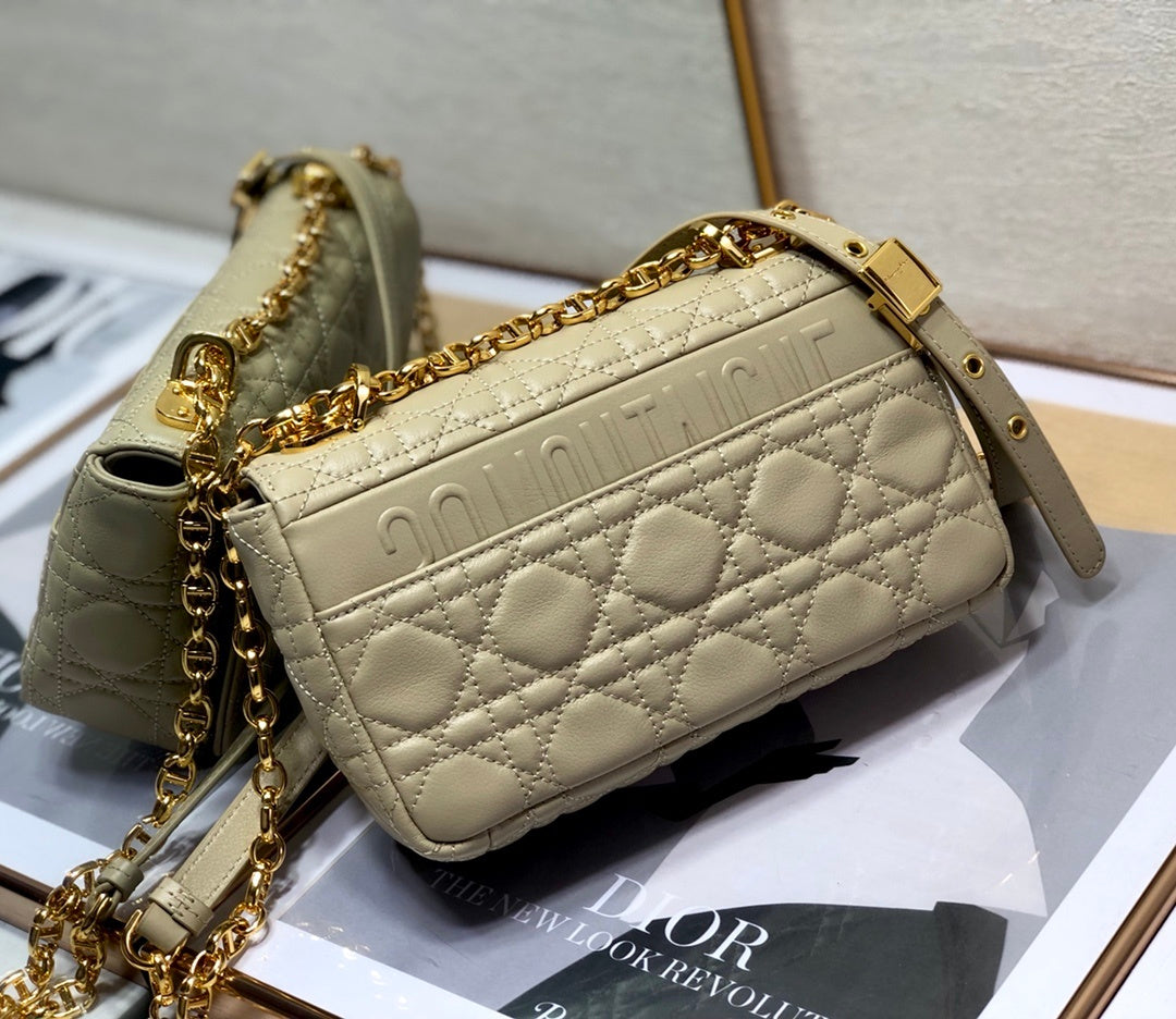 Top Quality Small Caro Bag Beige For Women 8in/20cm CD M9241UWHC_M39U