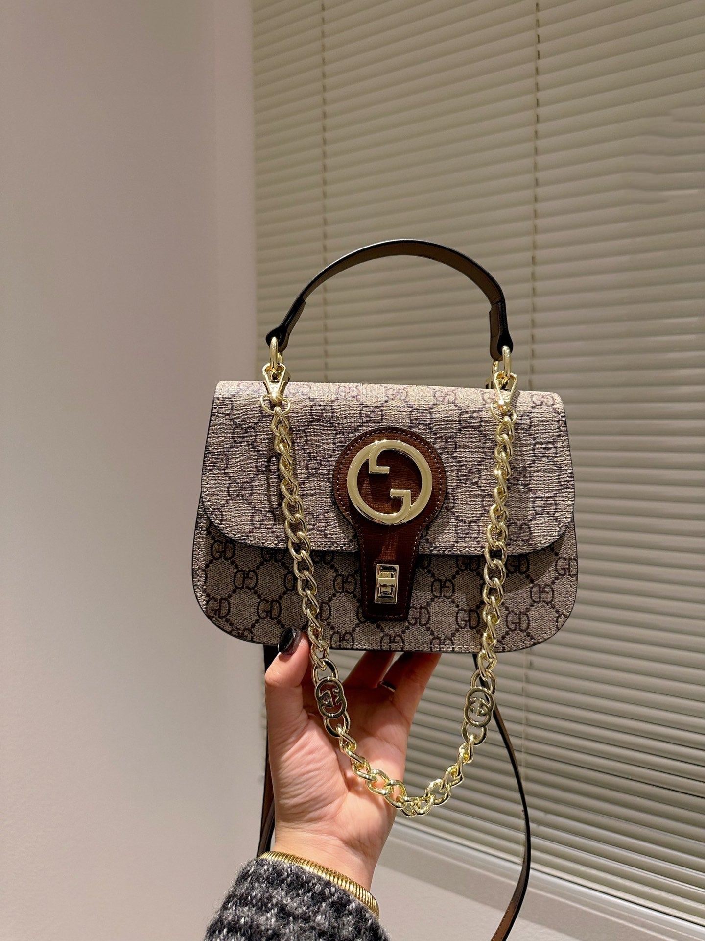 EN - New 1:1 rep  Bags GCI 526