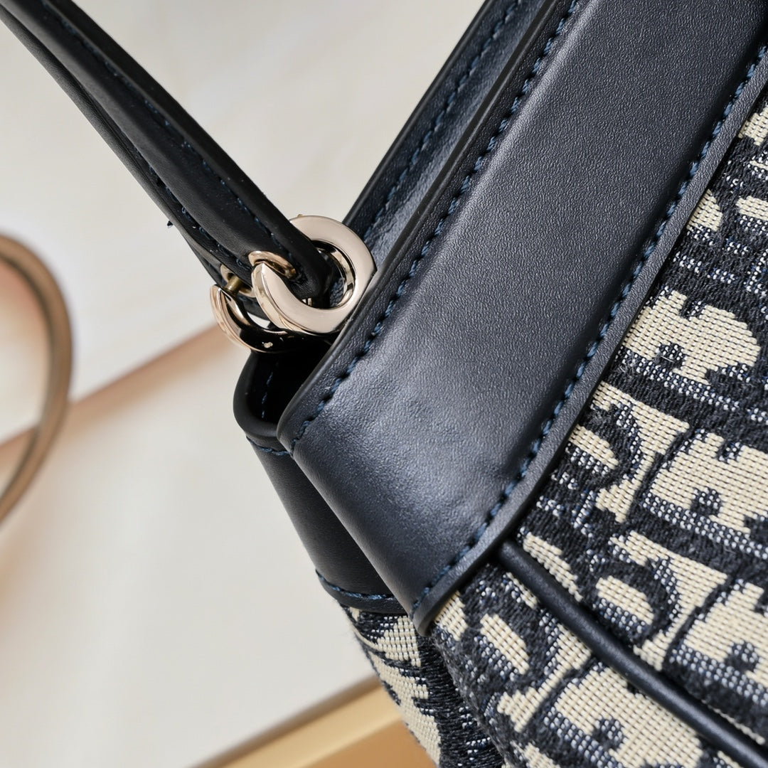 New 1:1 rep Lux Bags DIR 384