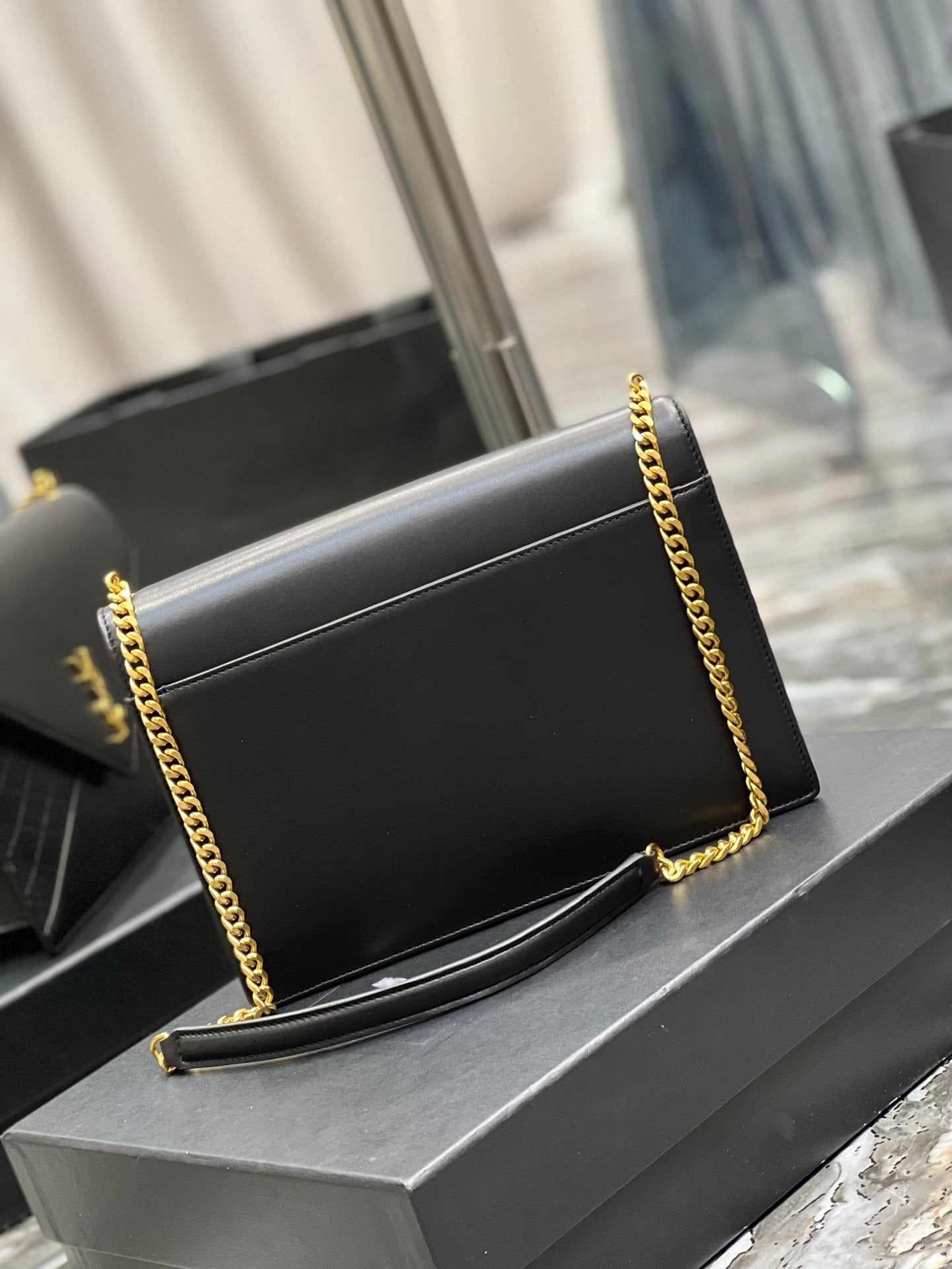 Top Quality Gaby Chain Bag Black With Gold Hardware For Women 10.4in/27cm YSL 6688641EL071000