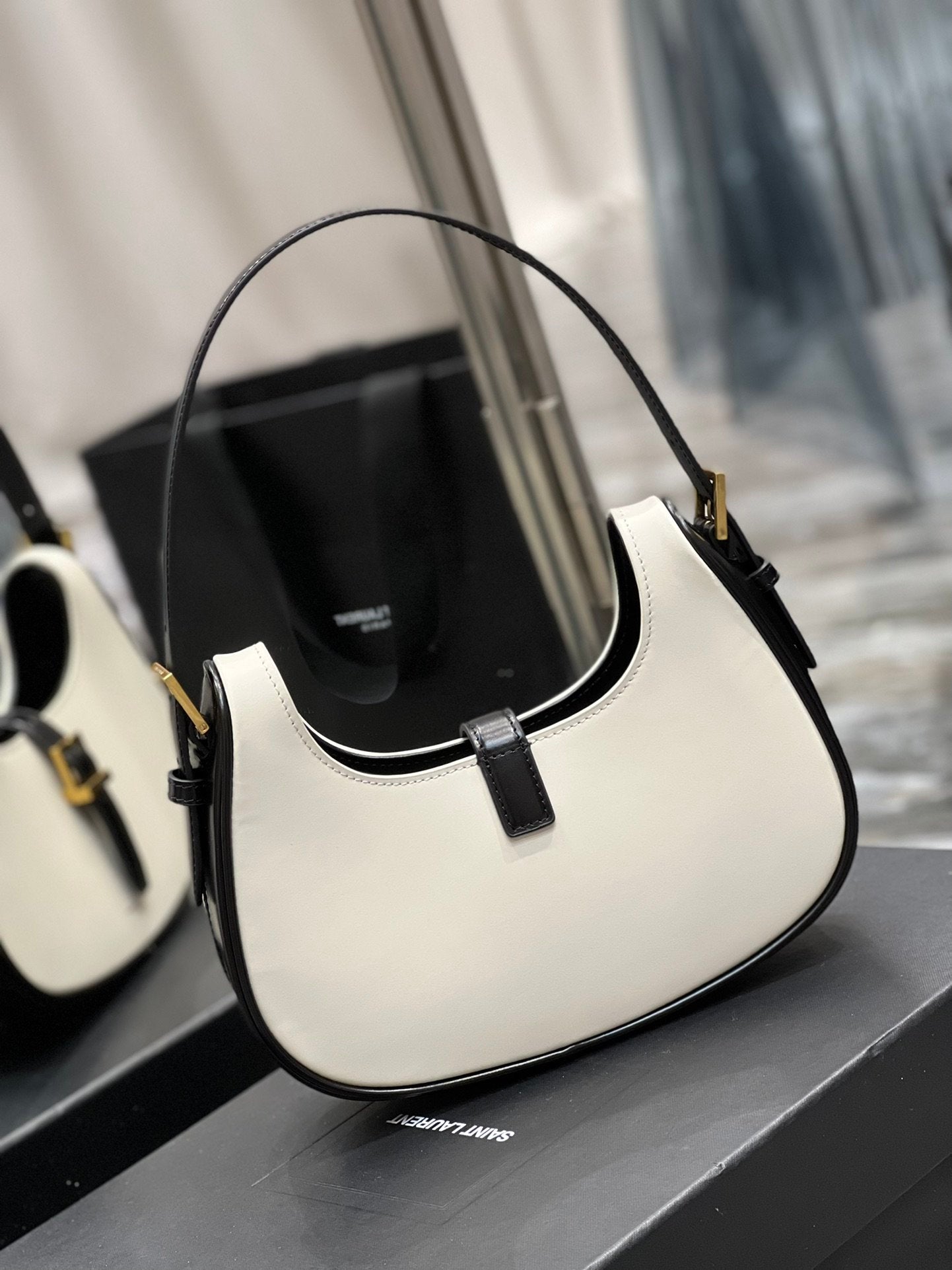 YSSL Le Fermoir Hobo Bag White With Gold Hardware For Women 9in/24cm YSL