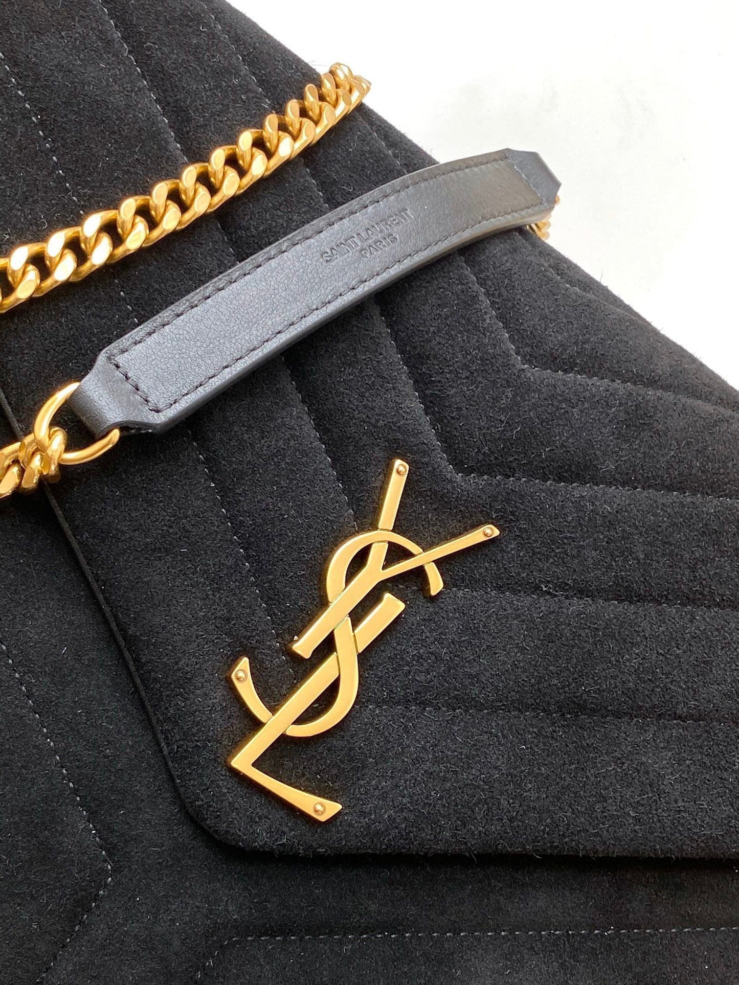 Top Quality Loulou MeTop Qualityum Chain Bag In Matelasse "Y" Black With Gold Hardware For Women 12.5in/32cm YSL 5749461U8671000
