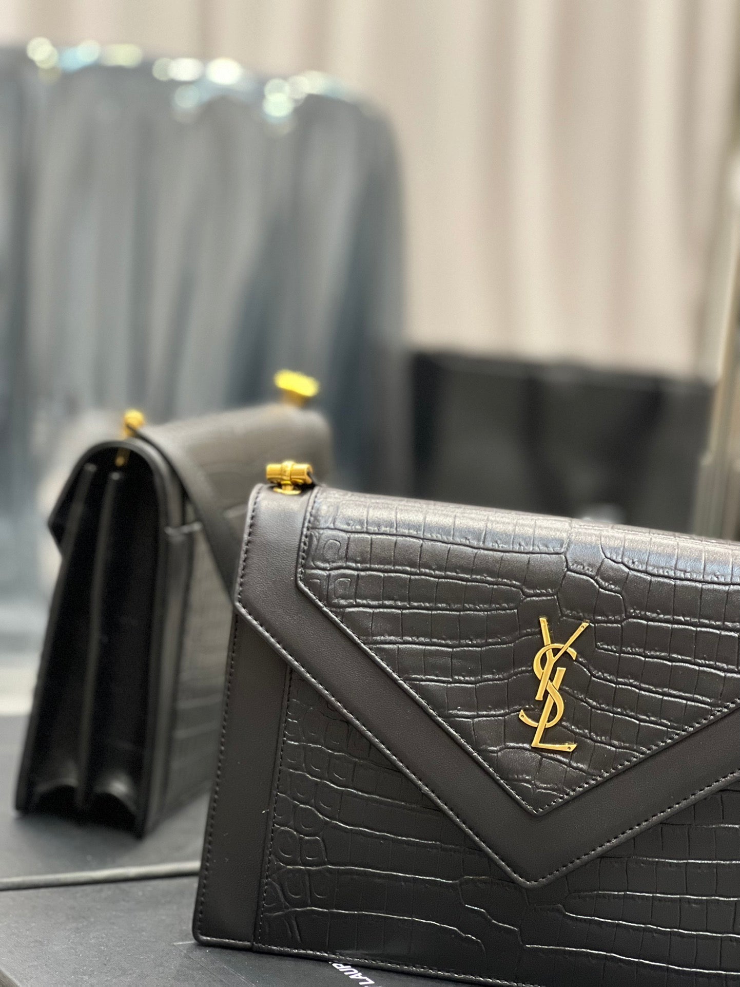 Top Quality Gaby Satchel Bag In Black With Gold Toned Hardware For Women 10.2in/26cm YSl 695724DZEUW1000