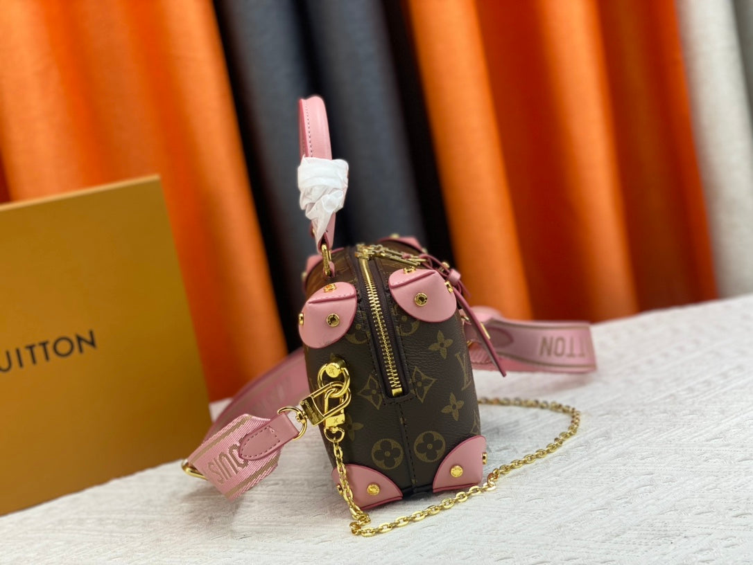 EN - New 1:1 rep  Bags LUV 661