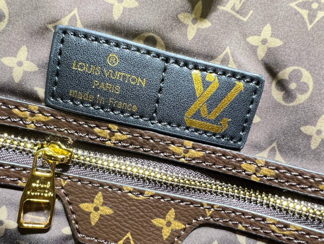EN - New 1:1 rep Bag LUV 623