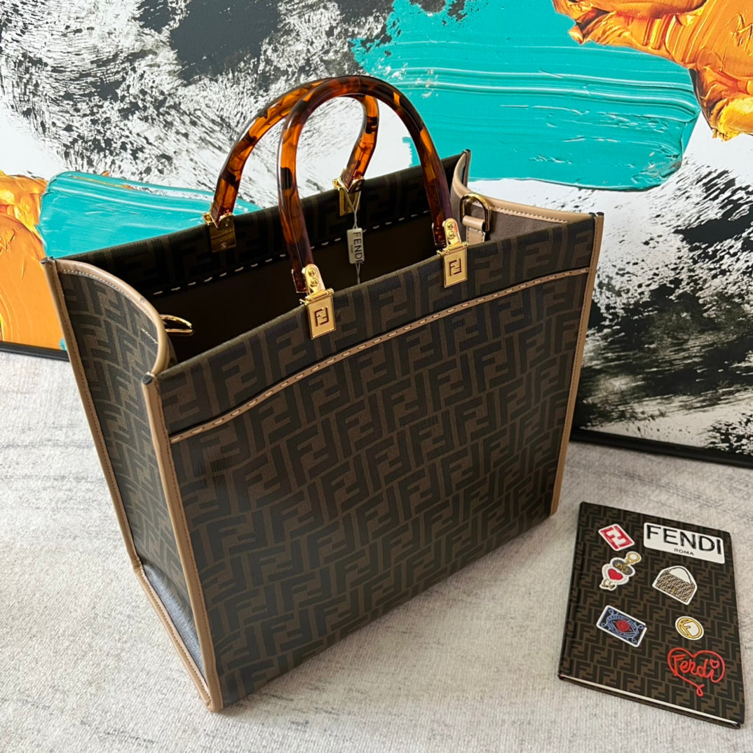 EN - New 1:1 rep Lux Bags FEI 261