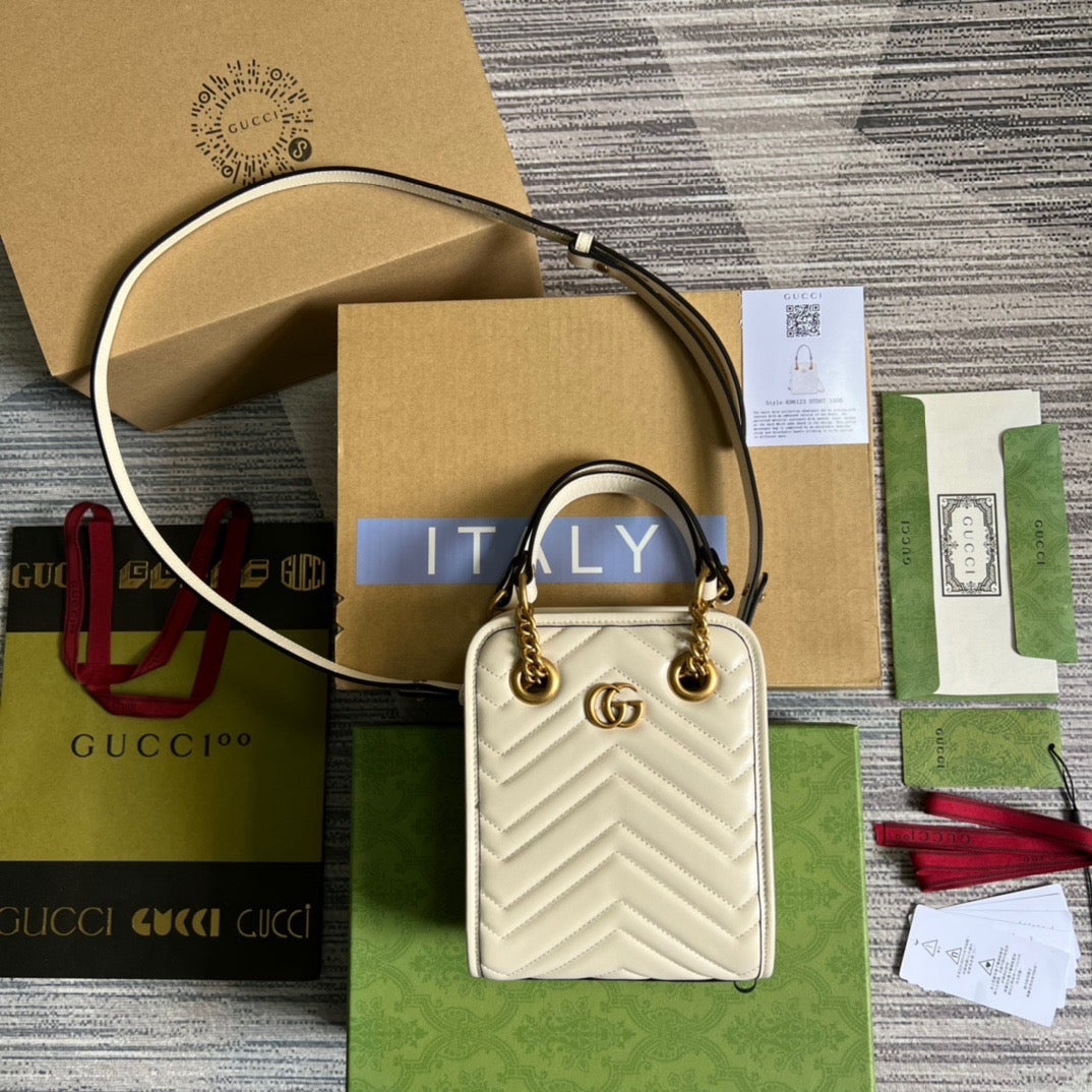 gg Marmont Matelasse Mini Bag White For Women, Women’s Bags 7.5in/19cm gg ‎696123 DTDHT 9022
