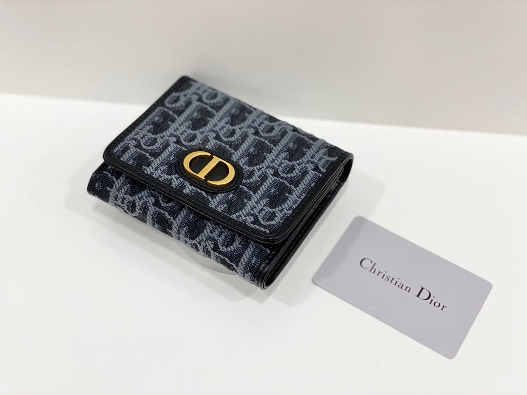 EN - New 1:1 rep  Wallet DIR 005