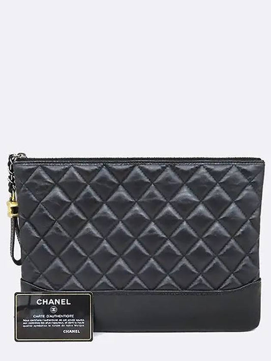 A84287 Black   Leather Quilted Gabriel New Medium Clutch Bag Chanel