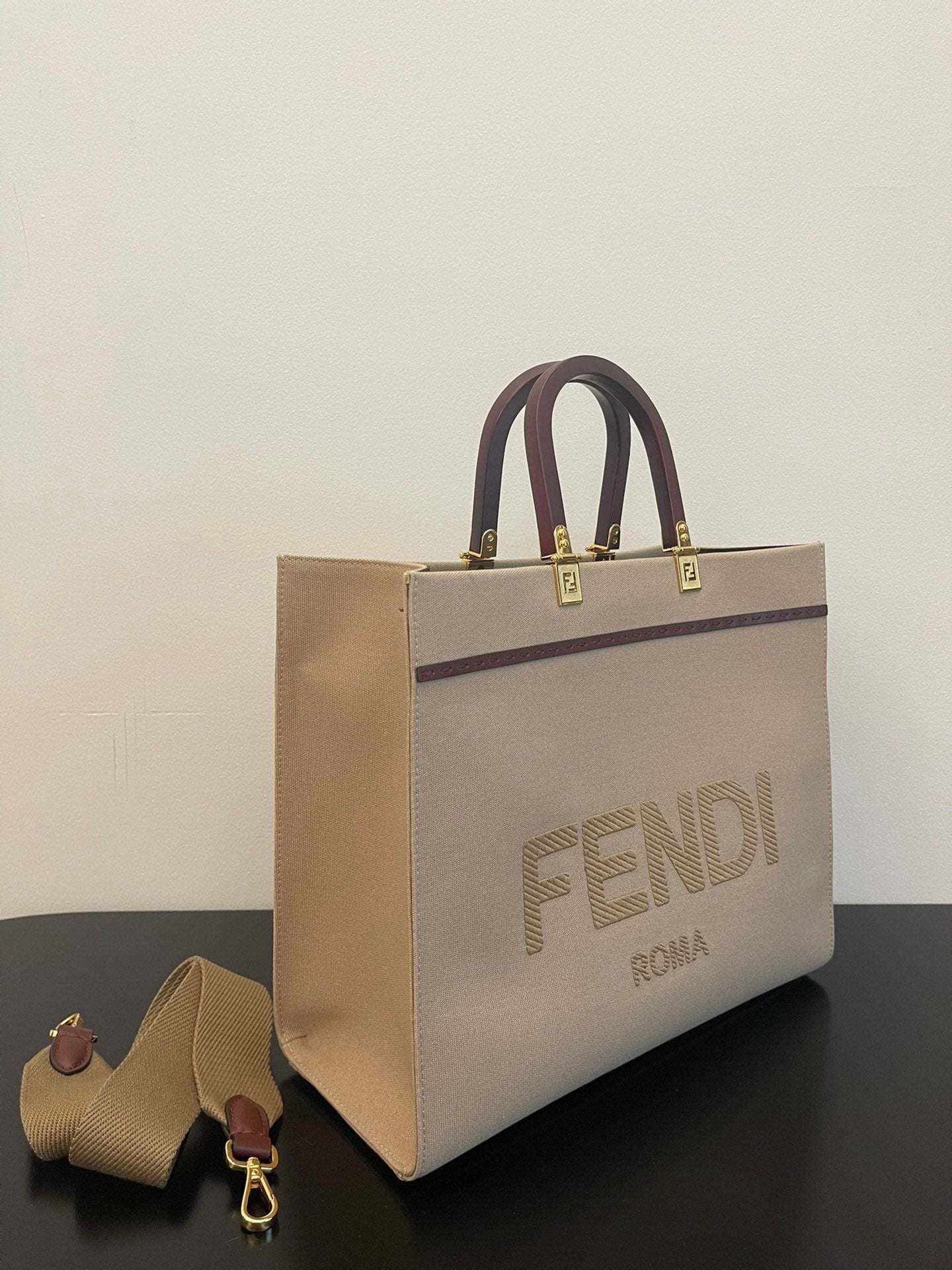 Top QualityTop Quality Sunshine Medium Tote Bag Beige Canvas For Women, Women’s Bags, Shoulder Bags 13.8in/35cm FF 8BH386