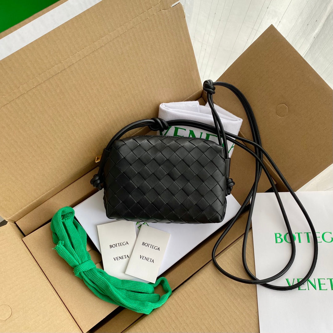 Top Quality Mini Loop Camera Bag Black, For Women, Women’s Bags 6.7in/17cm 680254V1G118425