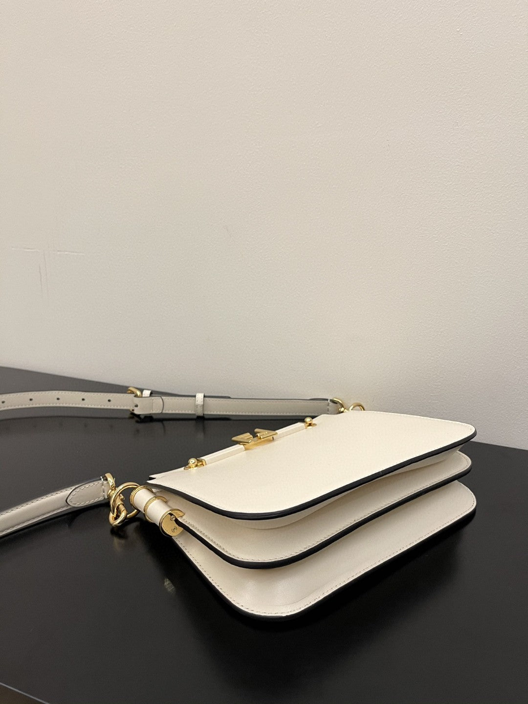 Top QualityTop Quality Touch White Bag For Woman 19cm/7.5in