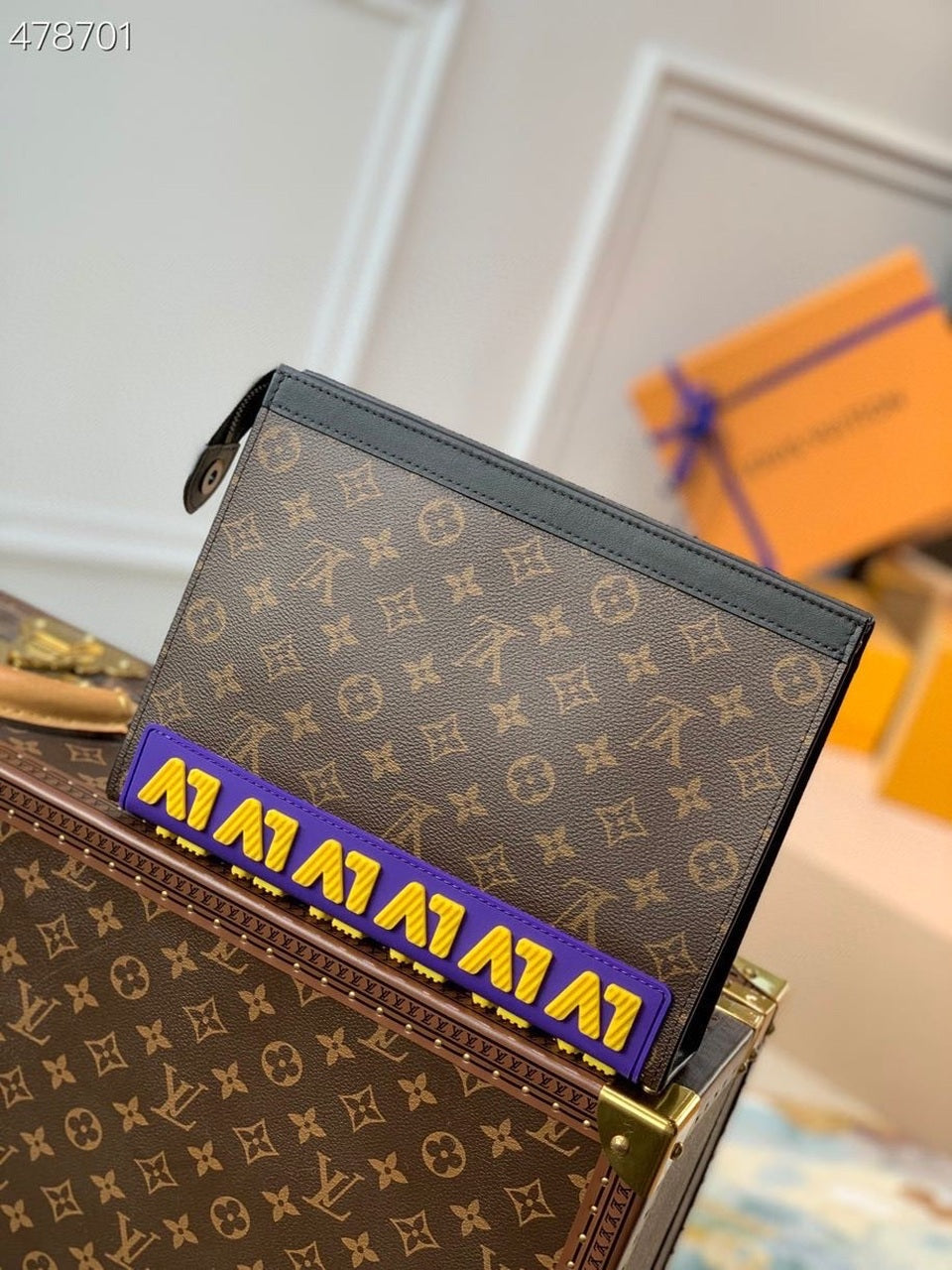 Top Quality Pochette Voyage MM Monogram Canvas For Men, Bags, Travel Bags 10.2in/26cm Top Quality M80792