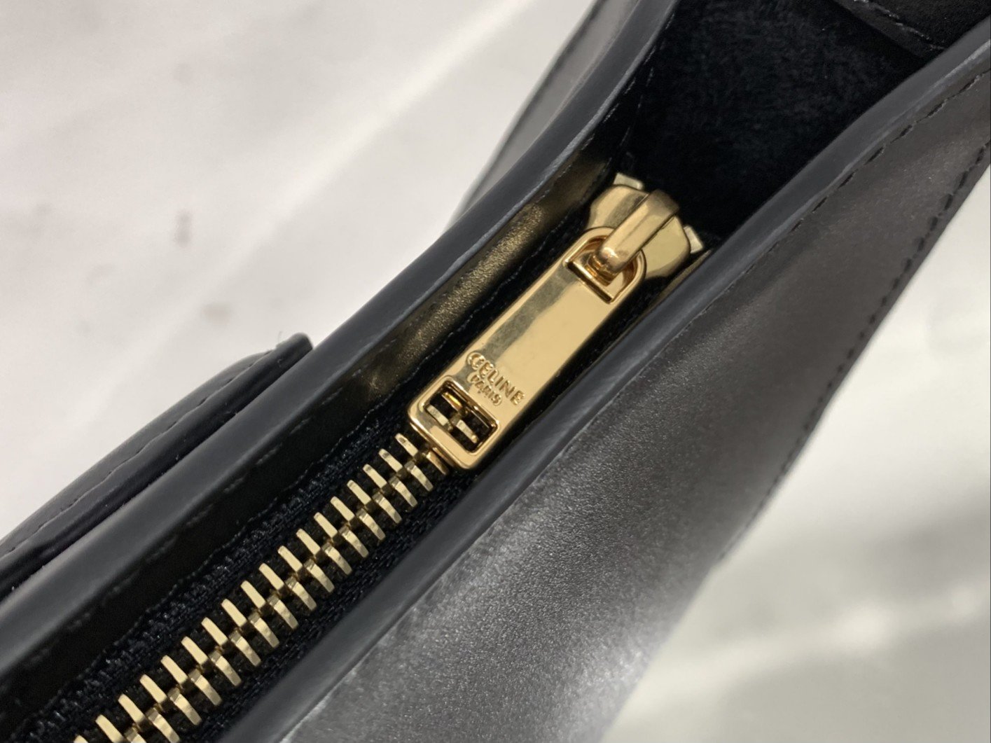 Top Quality Cuir Triomphe Bag Black For Women 9in/24cm