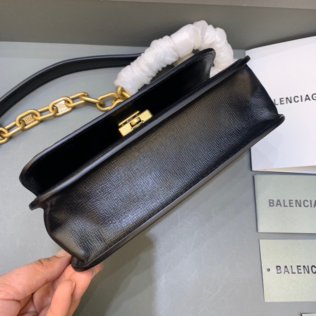 Top Quality Gossip Small On Chain Shoulder Bag Black, For Women,  Bags 7.4in/19cm