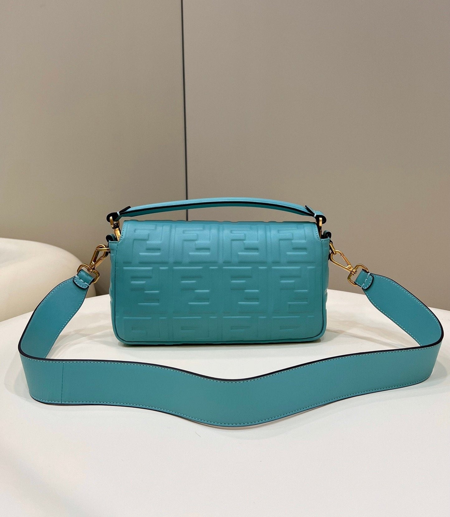 Top QualityTop Quality Baguette Teal For Women, Women’s Handbags, Shoulder And Crossbody Bags 10in/27cm FF 8BR600