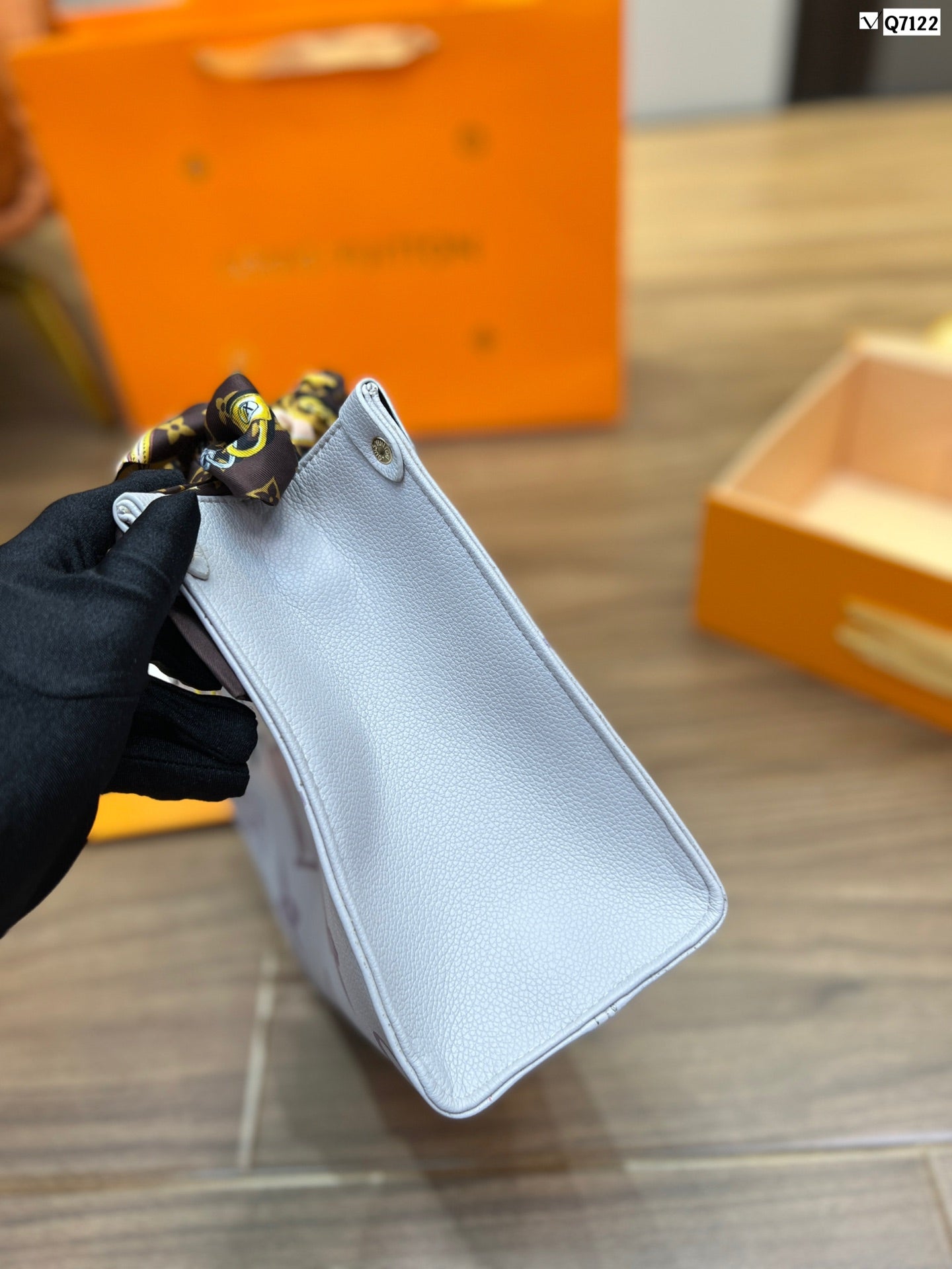 EN - New 1:1 rep Lux Bags LUV 534