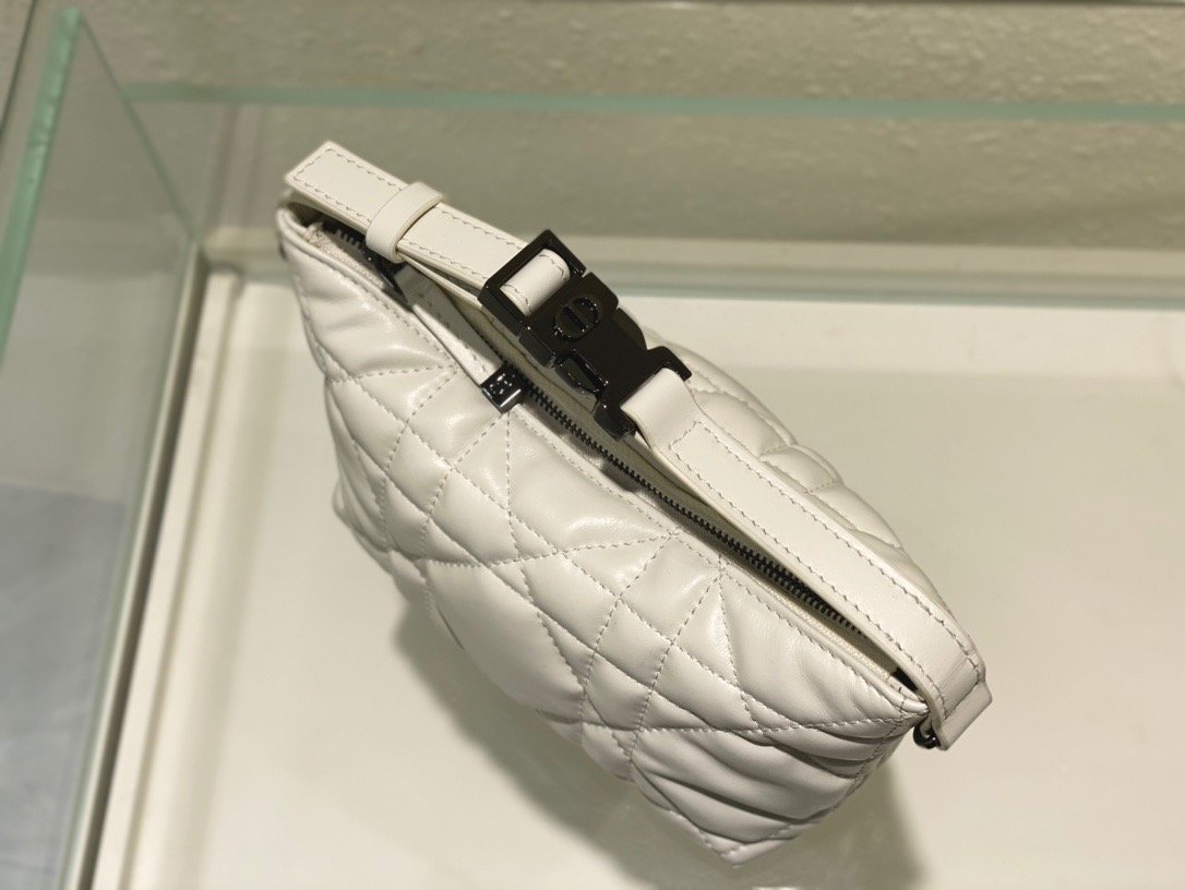 Top Quality Small DYORTravel Nomad Pouch White, For Women, Womens Handbags 6in/15cm CD S5553BMIG_M030