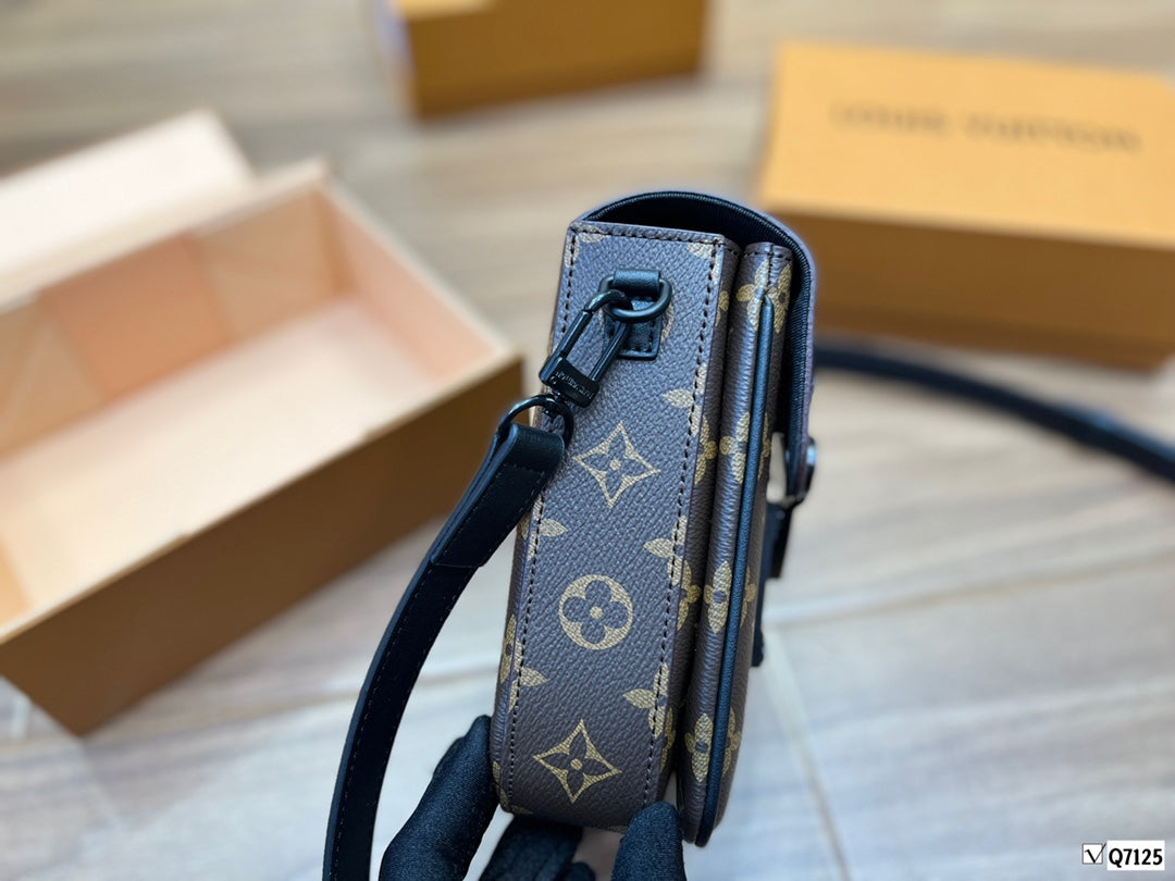 EN - New 1:1 rep Lux Bags LUV 553
