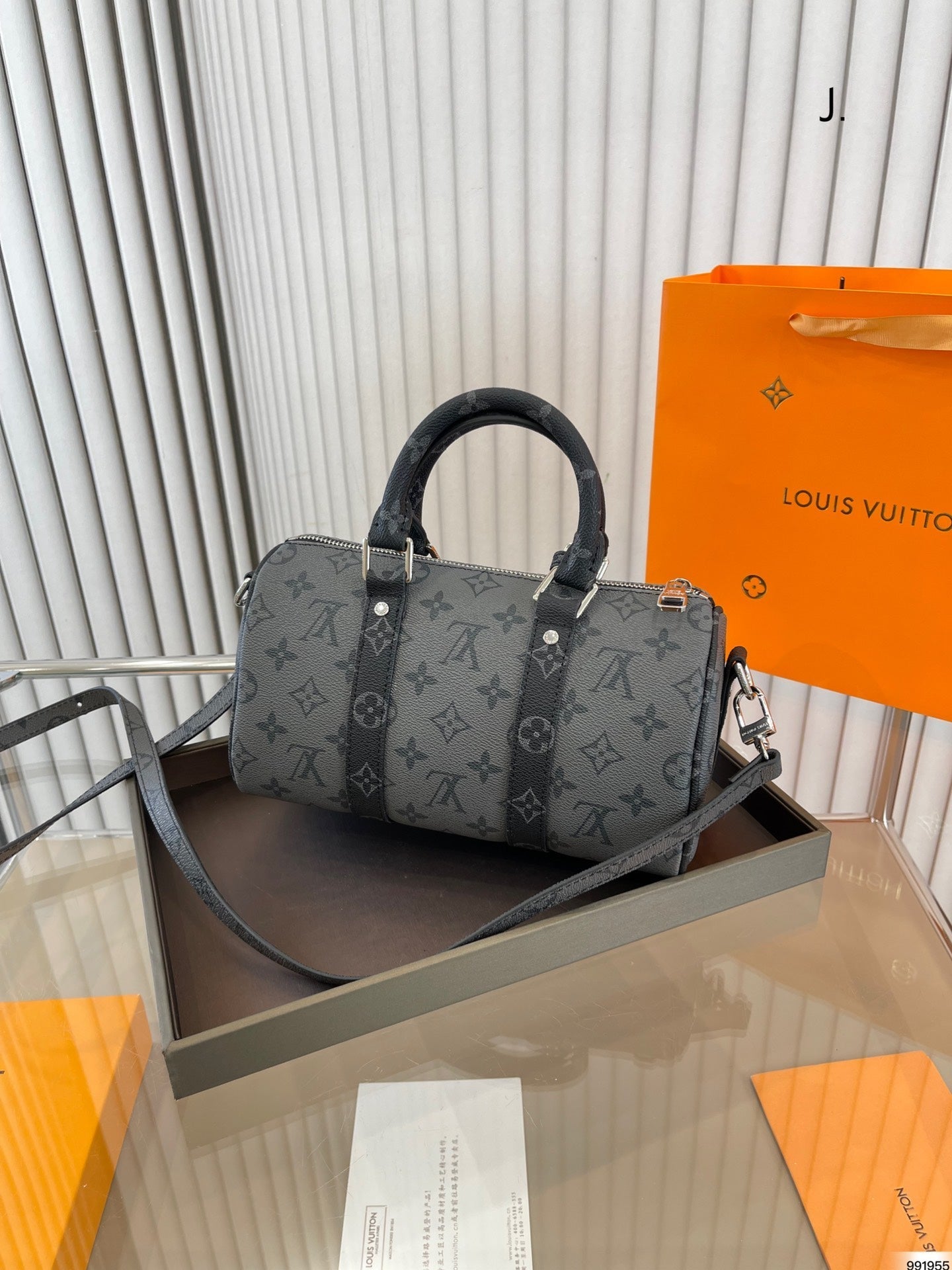 EN - New 1:1 rep  Bags LUV 676