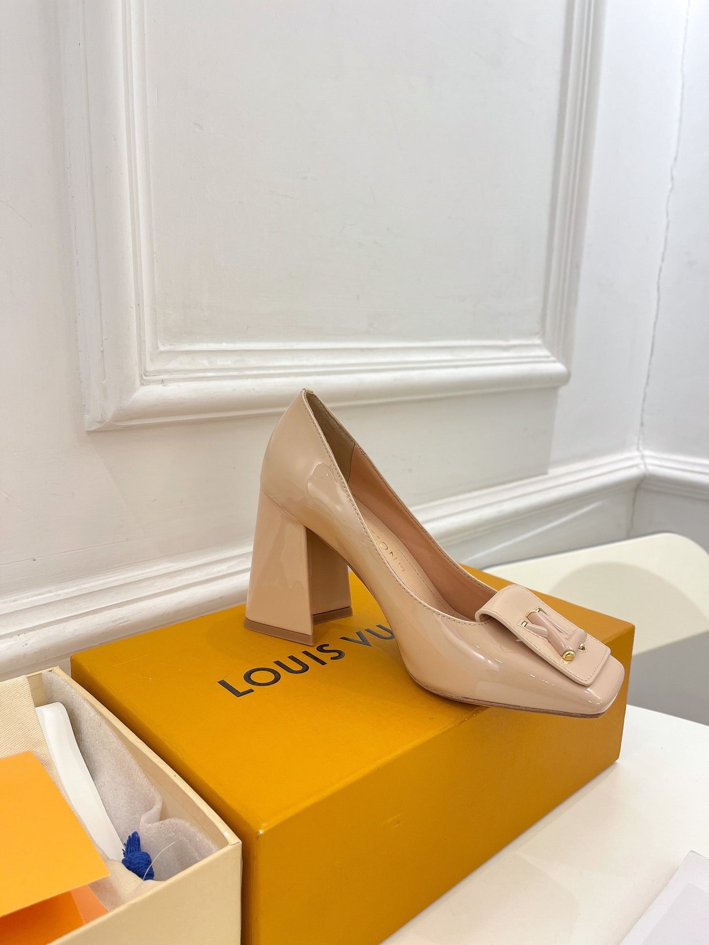 New 1:1 rep LUV High Heel Shoes 007