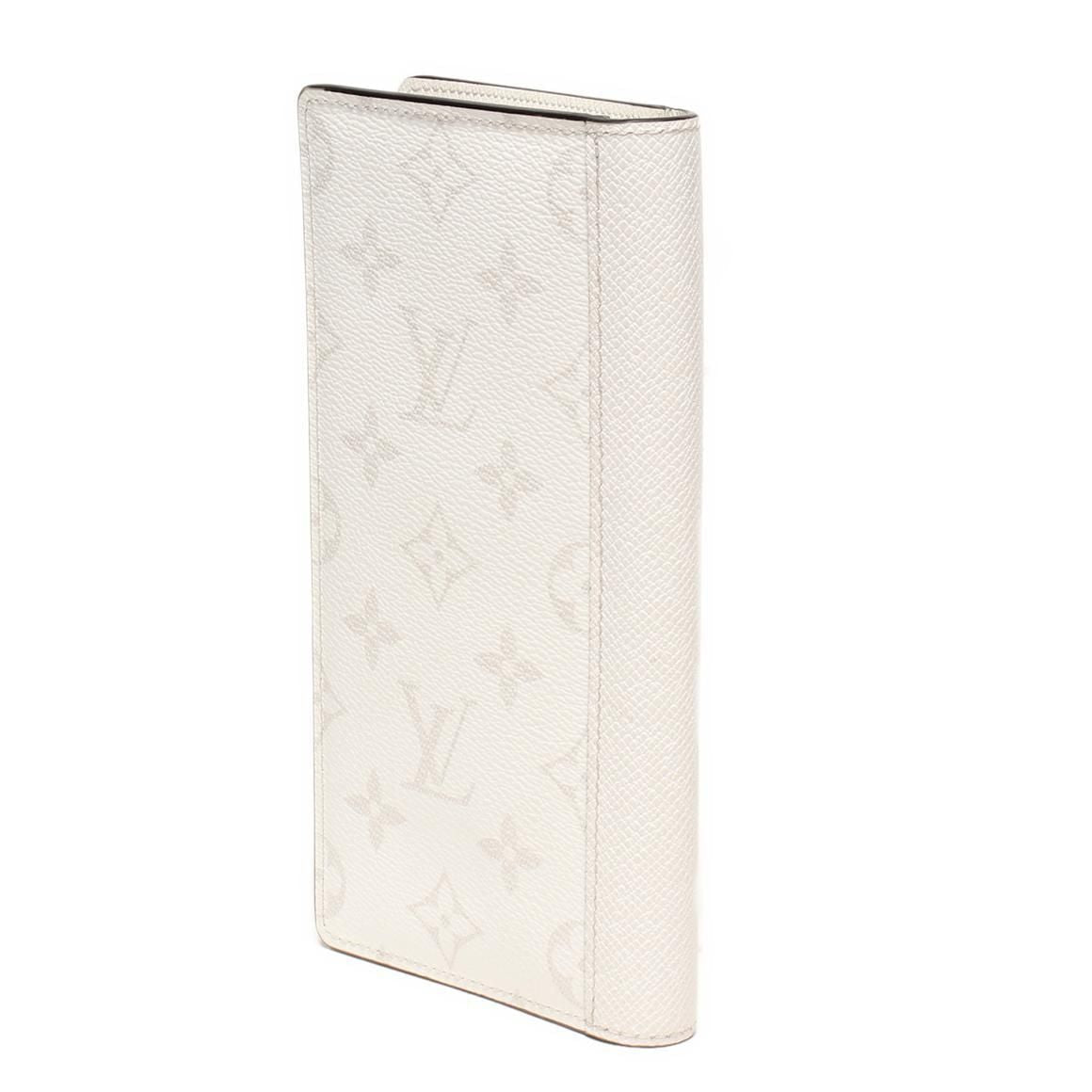 Louis Vuitton Taigarama Portefeuille Bifold Wallet ITDV1RLCMDI8